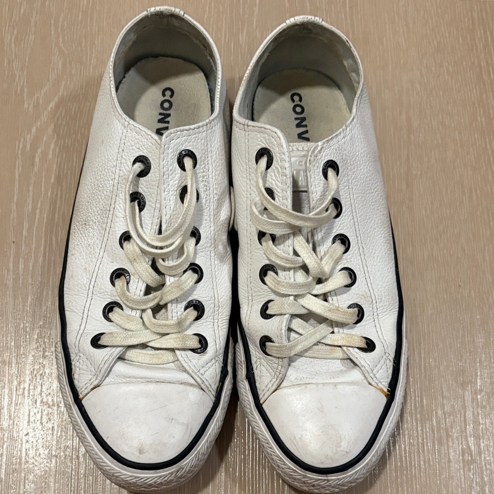 Converse LEATHER Classic White Lace-Up Sneakers